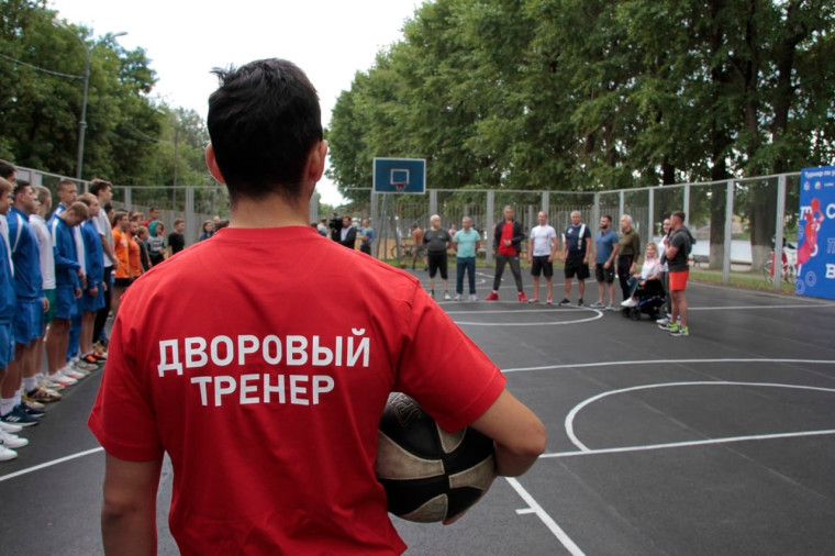 В Саратове продолжается реализация проекта «Дворовый тренер».