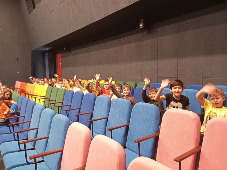 Ученики начальной школы посетили Саратовский театр кукол «Теремок».