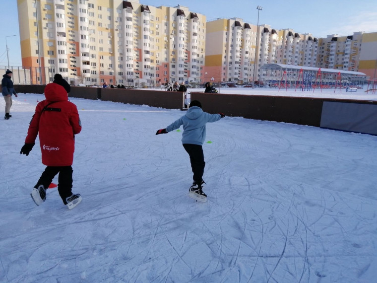 Соревнование по конькобежному спорту «Лёд надежды нашей».